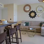 Eco-residence Dolce Paese & 公寓式酒店 5*
