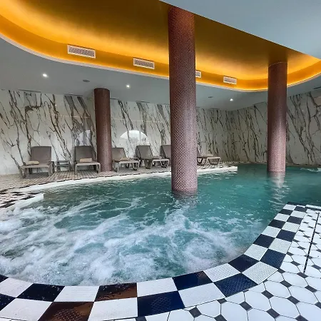 Hotel apartamentowy Eco-residence Dolce Paese & 5*